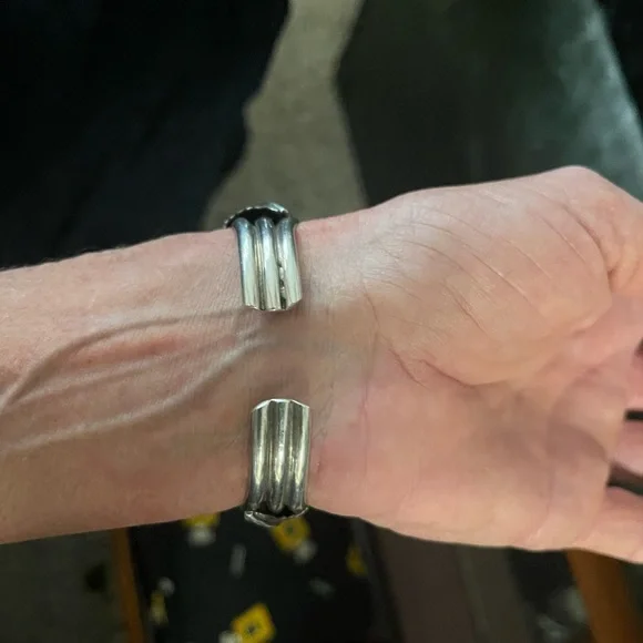 Vintage Native American Turquoise & Sterling Silver Cuff by M Thomas Jr - Picture 6 of 8